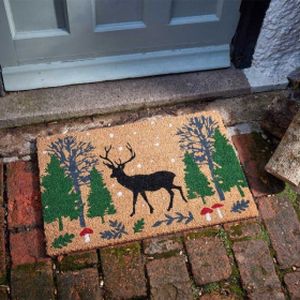 Smart Woodland Deer 40 X 60 Cm